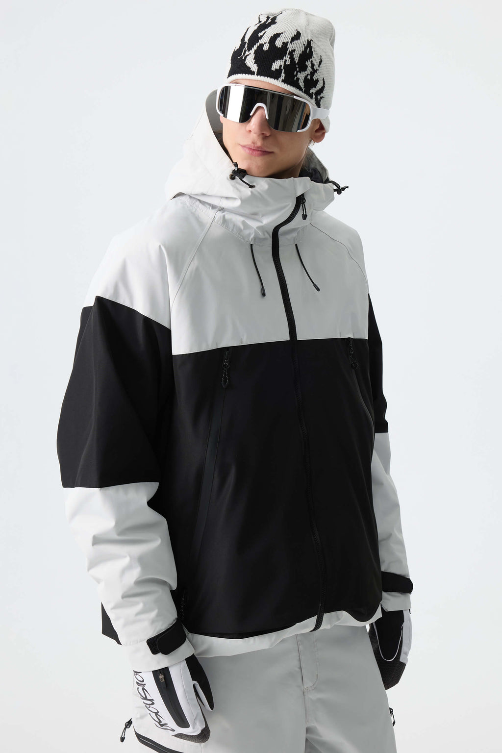 Men's Color-Block Light Grey & Black Structured Insulated Snow Jacket