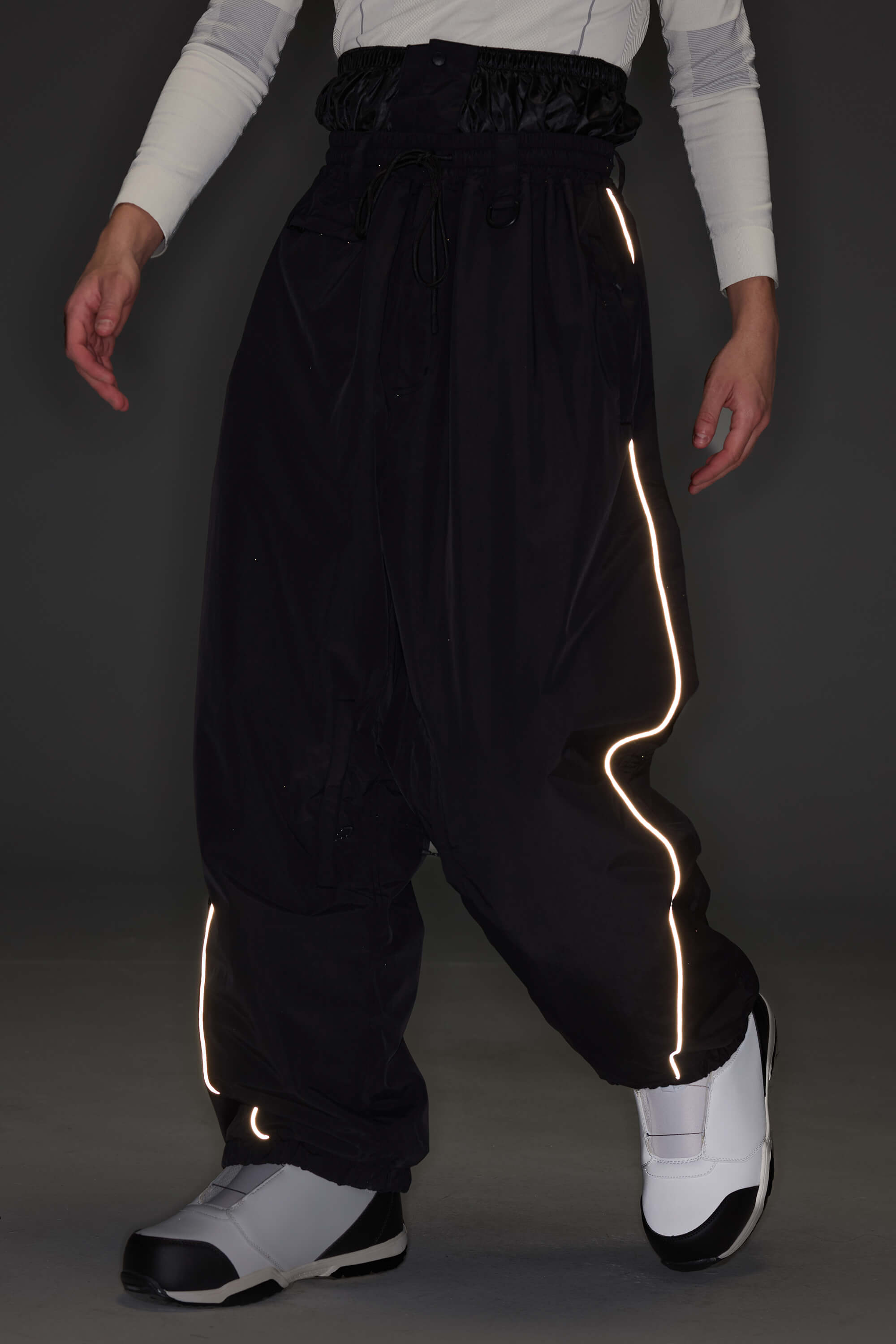 Men's Off White Baggy Reflective Piping Drawstring Snow Pants