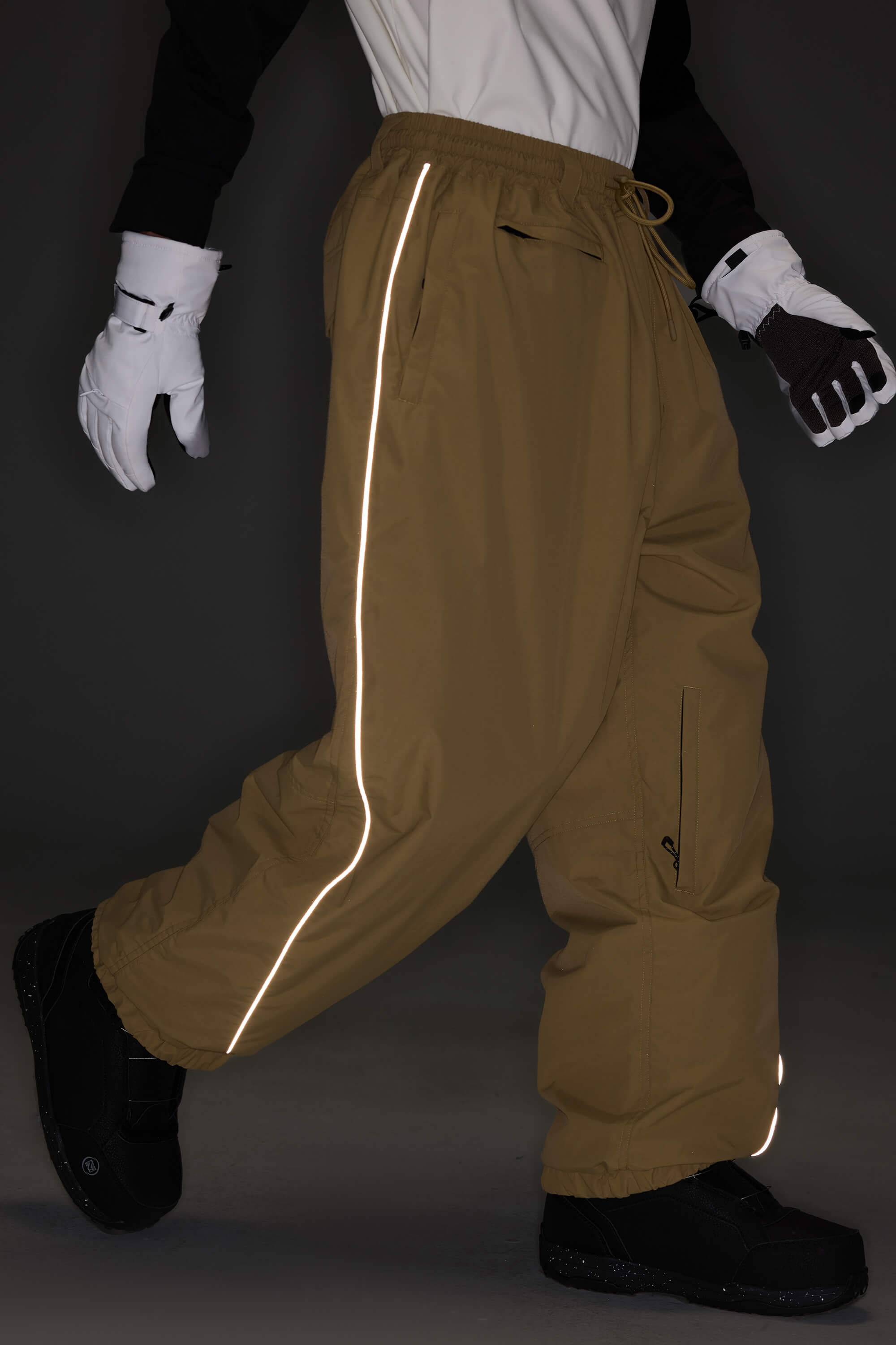 Women's Black Baggy Reflective Piping Drawstring Snow Pants